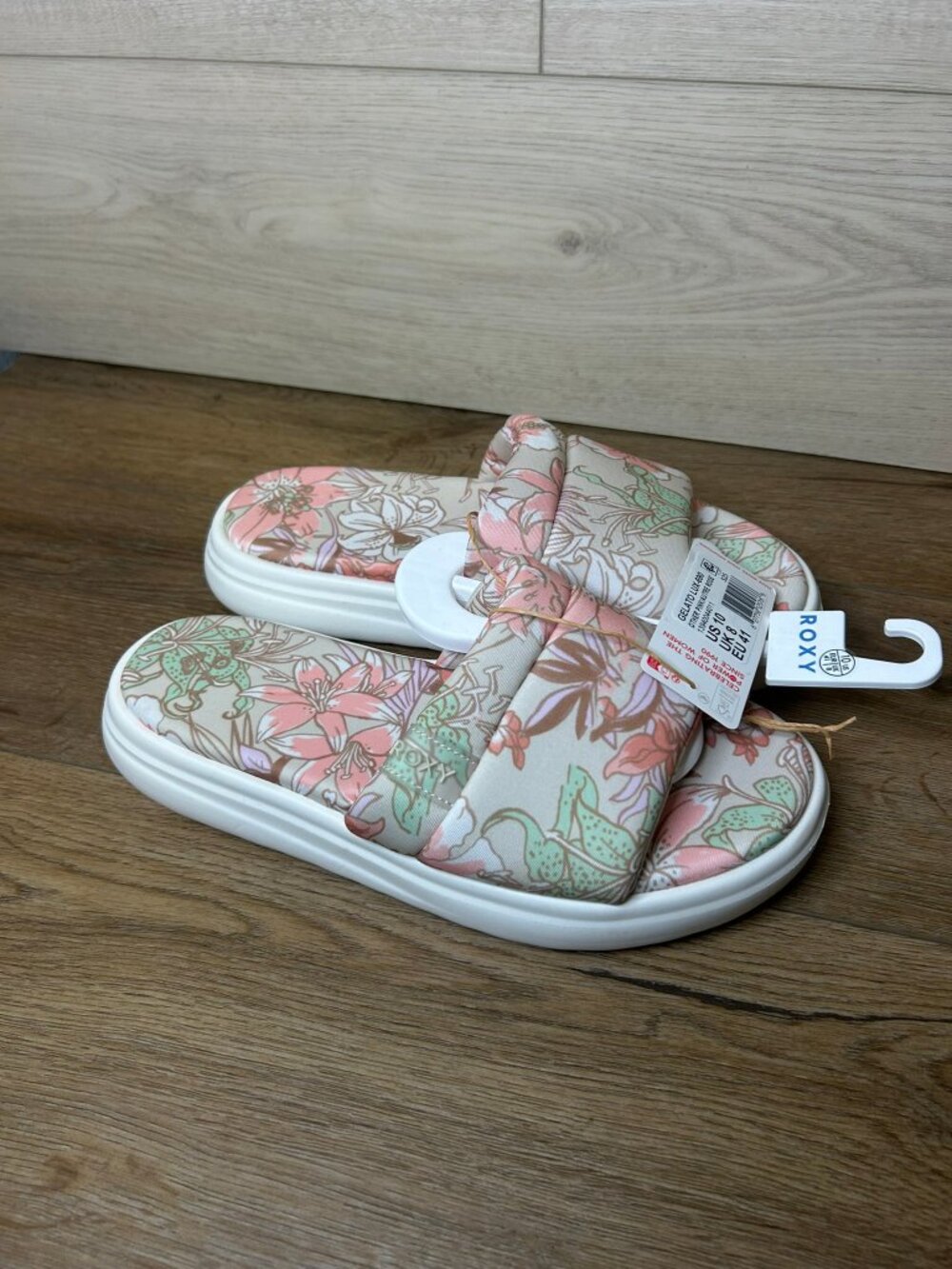 Roxy Gelato Lux Women’s Pink Platform Sandals Slip On Casual Shoes Size 10 NWT